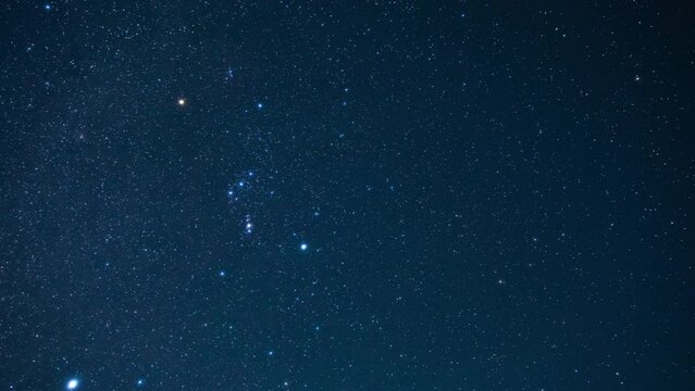 オリオン座　タイムラプス　冬の大三角形