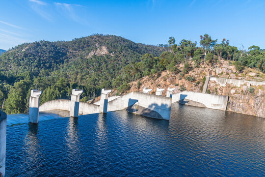 Lake Lyell Recreation Park at Oberon, NSW, Australia