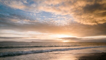 Fototapeta na wymiar great sunset over the ocean