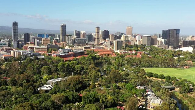 Green nature park in Adelaide city of South Australia – aerial 4k panning.
