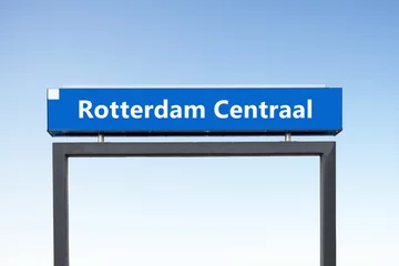 Foto auf Acrylglas Rotterdam Centraal, Bahnortstafel, (Symbolbild) © hkama