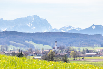 Antdorf mit Zugspitze