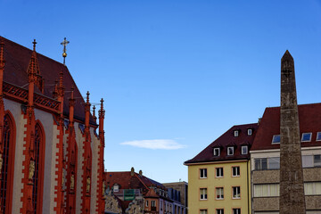 Obraz premium A beautiful day in the medieval city of Wurzburg on a rainy day.