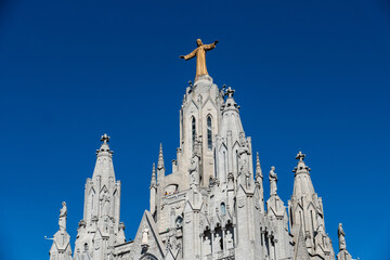 Die Kirche Temple Expiatori del Sagrat Cor auf dem Tibidabo in Barcelona, Spanien