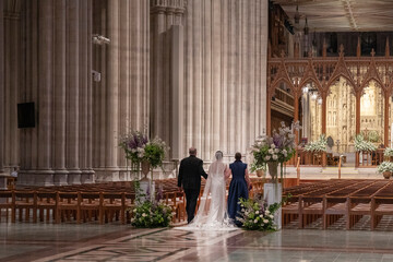 wedding at washington national cathedral church - obrazy, fototapety, plakaty