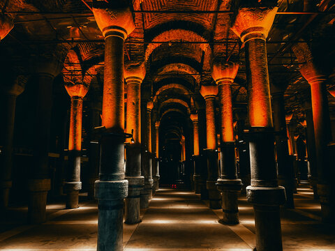 Istanbul underground cisterns roman water system  Filoksenos Cistern 