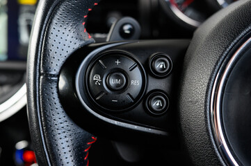 Advanced cruise control controls