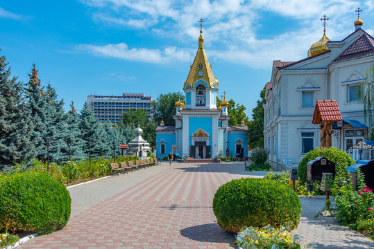 Fototapeta Ciuflea Monastery in Moldovan capital Chisinau