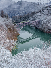 雪景色の第一只見川橋梁