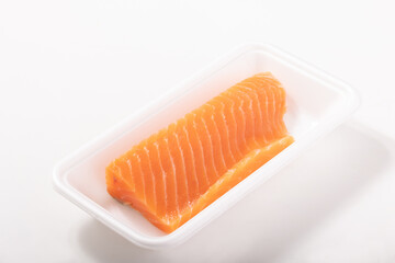 ［チリ産］生食用　トラウトサーモン　柵　（養殖）