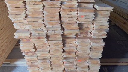 Sawn timber in the store.