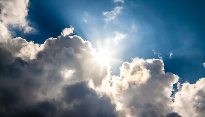 Fototapeta premium A dramatic sky that foreshadows the beginning of a story.