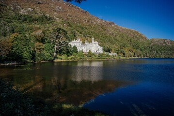 Fototapeta premium Kylemore abbey in the region of Galway in Connemara national park, Ireland