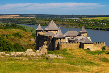 Khotyn castle, complex of fortifications that consist of a 13th-century stronghold and an 18th-century bastion surrounding it. Considered as one of the seven wonders of Ukraine
