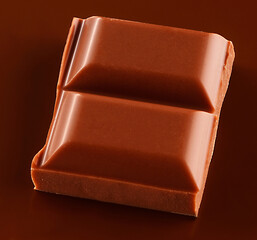 Schokolade Vollmilch, Stück Schokolade, süss, isoliert, Praline, Tafel Schokolade,