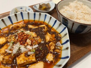 美味しそうな麻婆豆腐定食