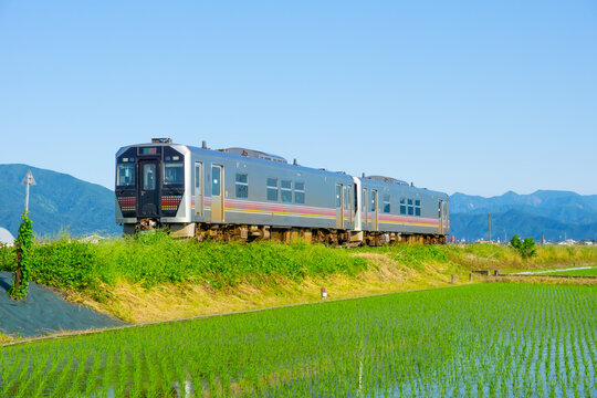 JR磐越西線　新津⇔会津若松　GV-E400系気動車 2023