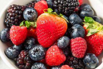 Organic Raw Mixed Berries - 779822395