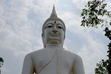 Fototapeta na wymiar statue of buddha,buddha statue, thai buddha, Mukdahan 