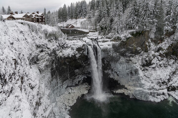 Frozen Cascades: Winter Waterfalls of the Pacific Northwest