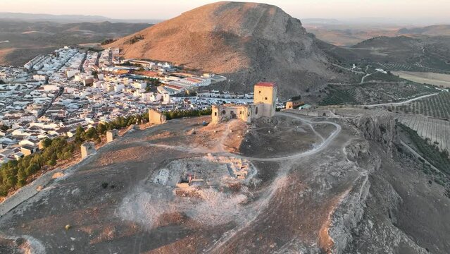 el castillo de la estrella en el municipio de Teba visto desde un dron al atardecer, Andaluc&iacute;a