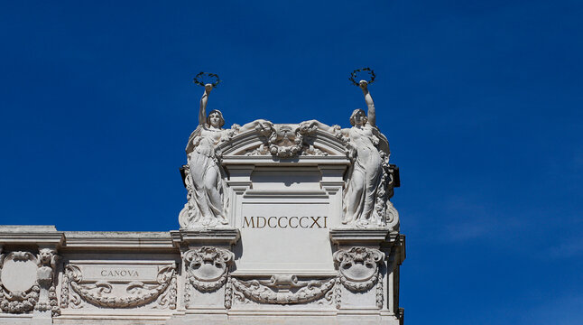 Statues placed on the top of the building that houses the Gallery of Modern Art in Rome, year indicated in Roman numerals: 1911