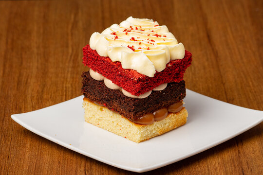 Postre, torta, ponque 