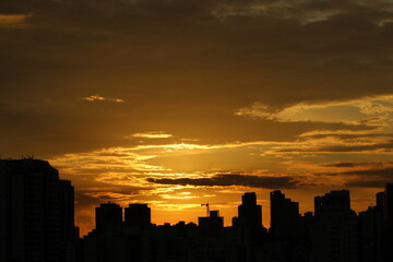 Naklejka premium sunset over the city