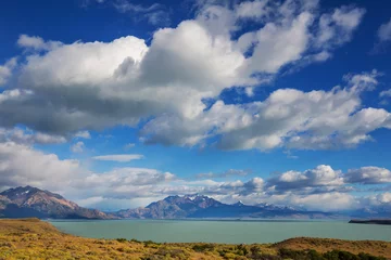 Deurstickers Lake in Patagonia © Galyna Andrushko