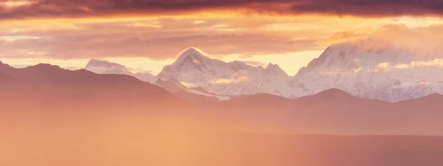 Zelfklevend Fotobehang Mountains in Alaska © Galyna Andrushko