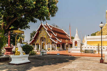 Wat Phra Kaew Don Tao Sucha Daram - obrazy, fototapety, plakaty