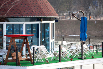 View of the outdoor cafeteria at the lakeside