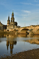 Fototapeta na wymiar Panoeama cityscape Dresden germany with elbe river early morning