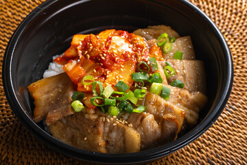 キムチ豚丼　韓国料理　
Korean cuisine