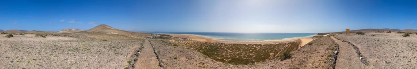 Verduisterende gordijnen Sotavento Beach, Fuerteventura, Canarische Eilanden Wanderweg oberhalb der Playa de Sotavento, Fuerteventura
