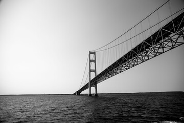 Fototapeta na wymiar Grayscale of the The Mackinac Bridge