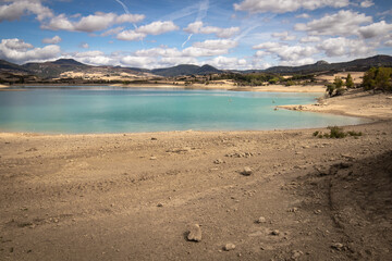 Fototapeta na wymiar scenic views of reservoir lake alloz in navarra, spain