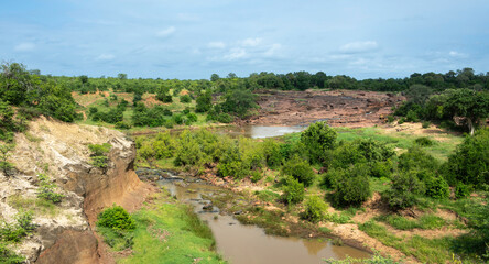 Fototapeta na wymiar Red Rocks Lookout, rivière Shingwedzi, Parc national Kruger, Afrique du Sud