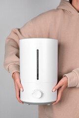 Compact humidifier for home
