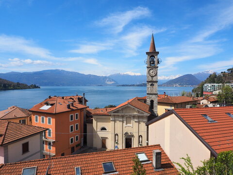funiculaire r&eacute;gional  de Var&egrave;se, &agrave; Laveno Mombello pr&egrave;s du lac majeur 