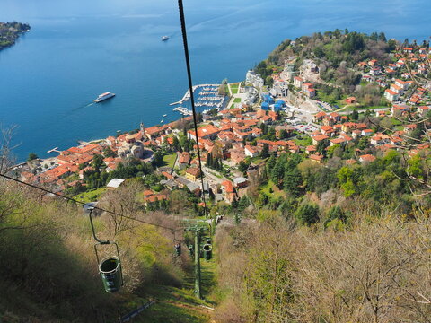 funiculaire r&eacute;gional  de Var&egrave;se, &agrave; Laveno Mombello pr&egrave;s du lac majeur 