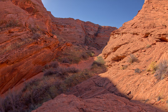 A narrowing of the spur canyon just north of the main overlook of Horseshoe Bend, Arizona, United States of America