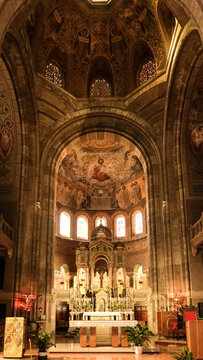 Interior of Corpus Domini Church, blending Neo-Romanesque, Neo-Byzantine, and Art Nouveau styles, completed in 1901, elevated to minor basilica status by Pope Pius XII, Milan, Lombardy, Italy