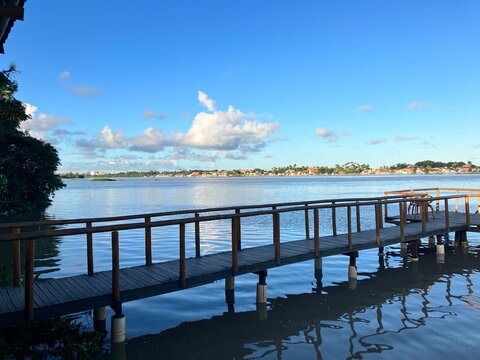 Pier e lagoa