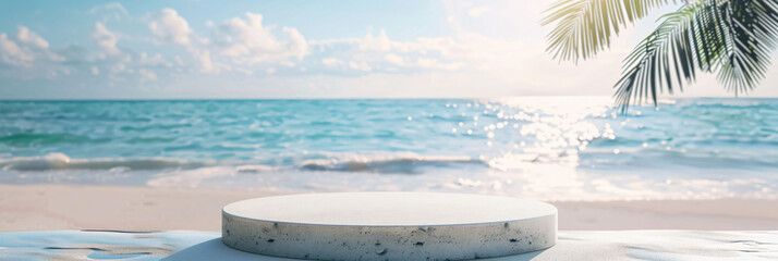 Présentoir devant un arrière plan de plage paradisiaque, été, vacances, produit de beauté, cosmétique