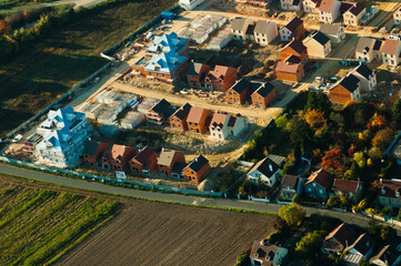 vue aérienne d'un lotissement en construction à Vernouillet à l'automne