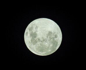 Moon in the sky / Luna llena © Mariano