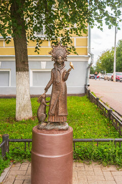 Kostroma, Russia - August 12, 2020: Monument to the Snow Maiden (Snegurochka) on the Susaninskaya Square.
