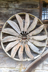 Old watermill wheel with paddles - 780869932