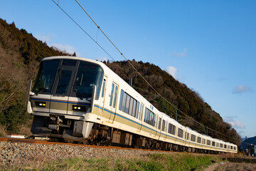 Obraz premium 通勤電車 播但線・赤穂線 221系